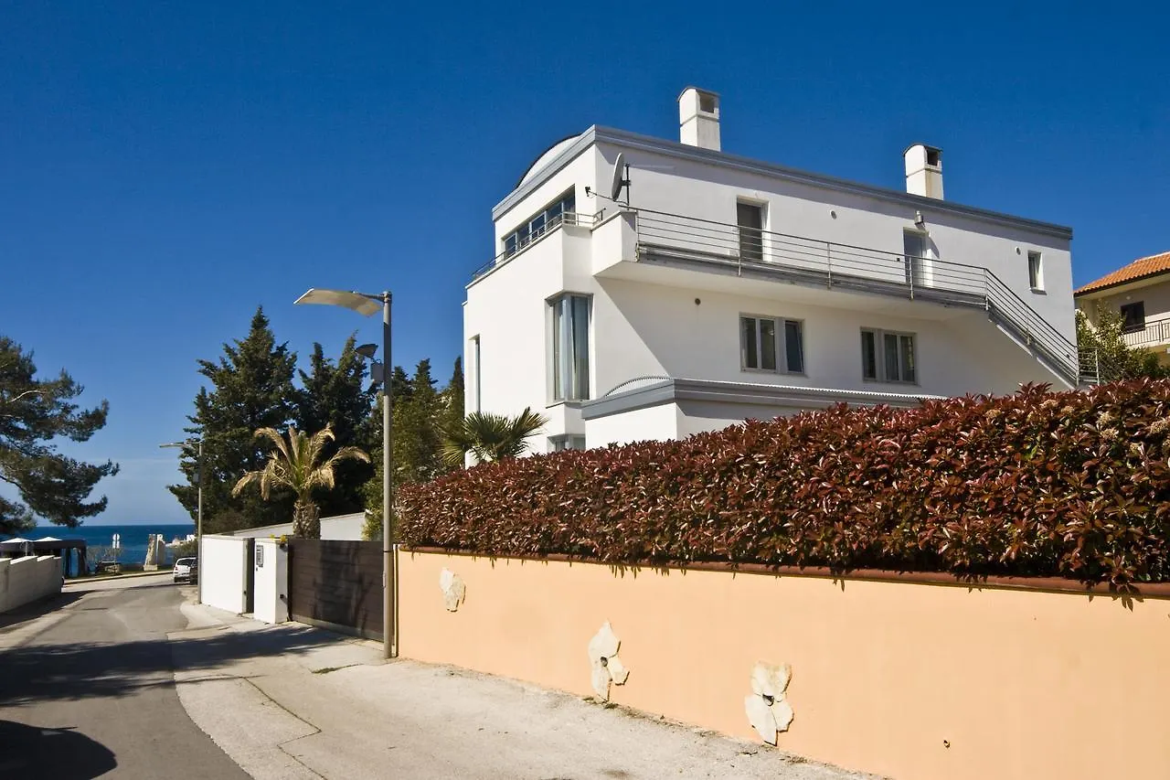 Villa Andrea Pjescana Uvala
